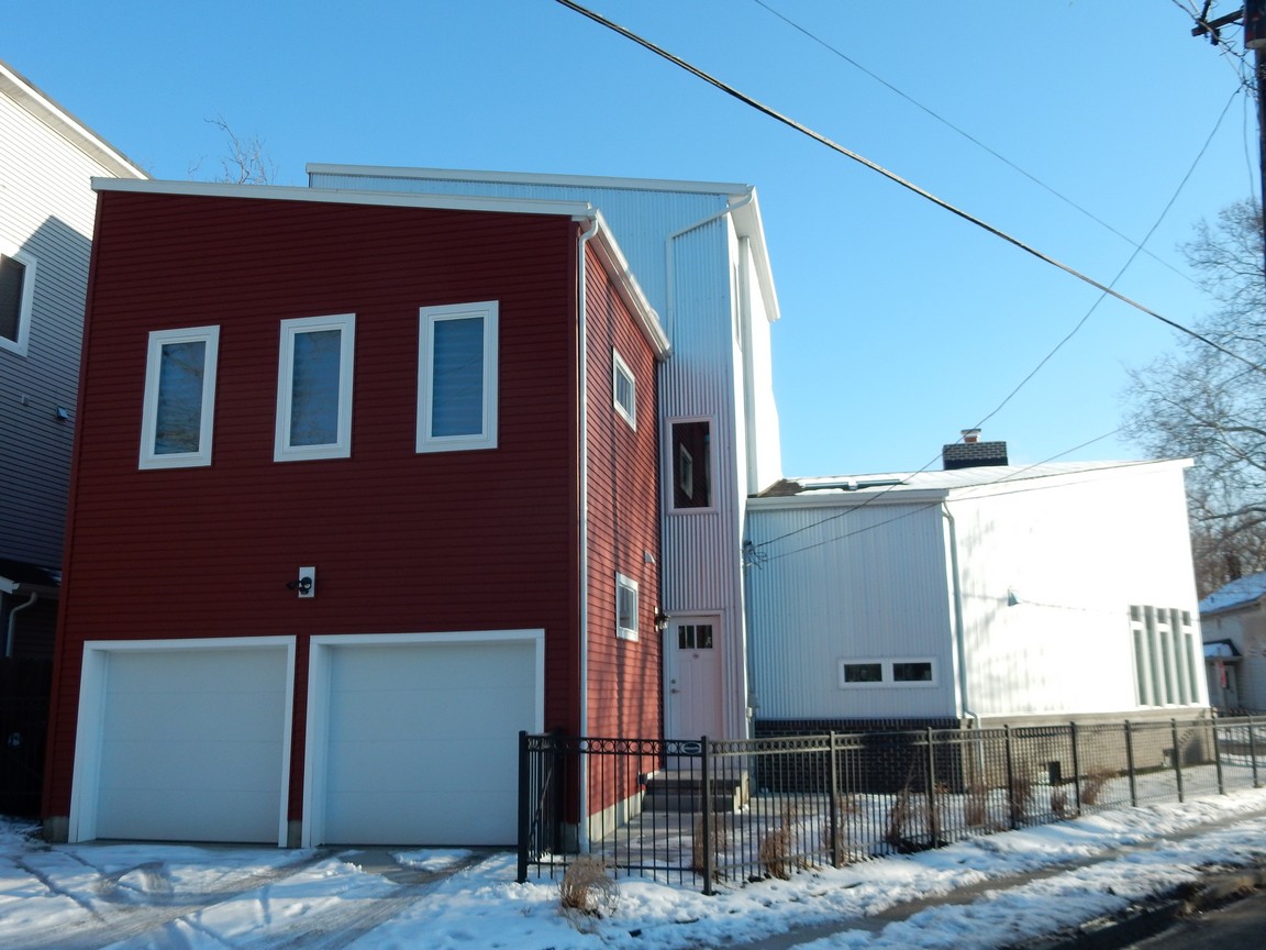 2472 Tremont | Exterior