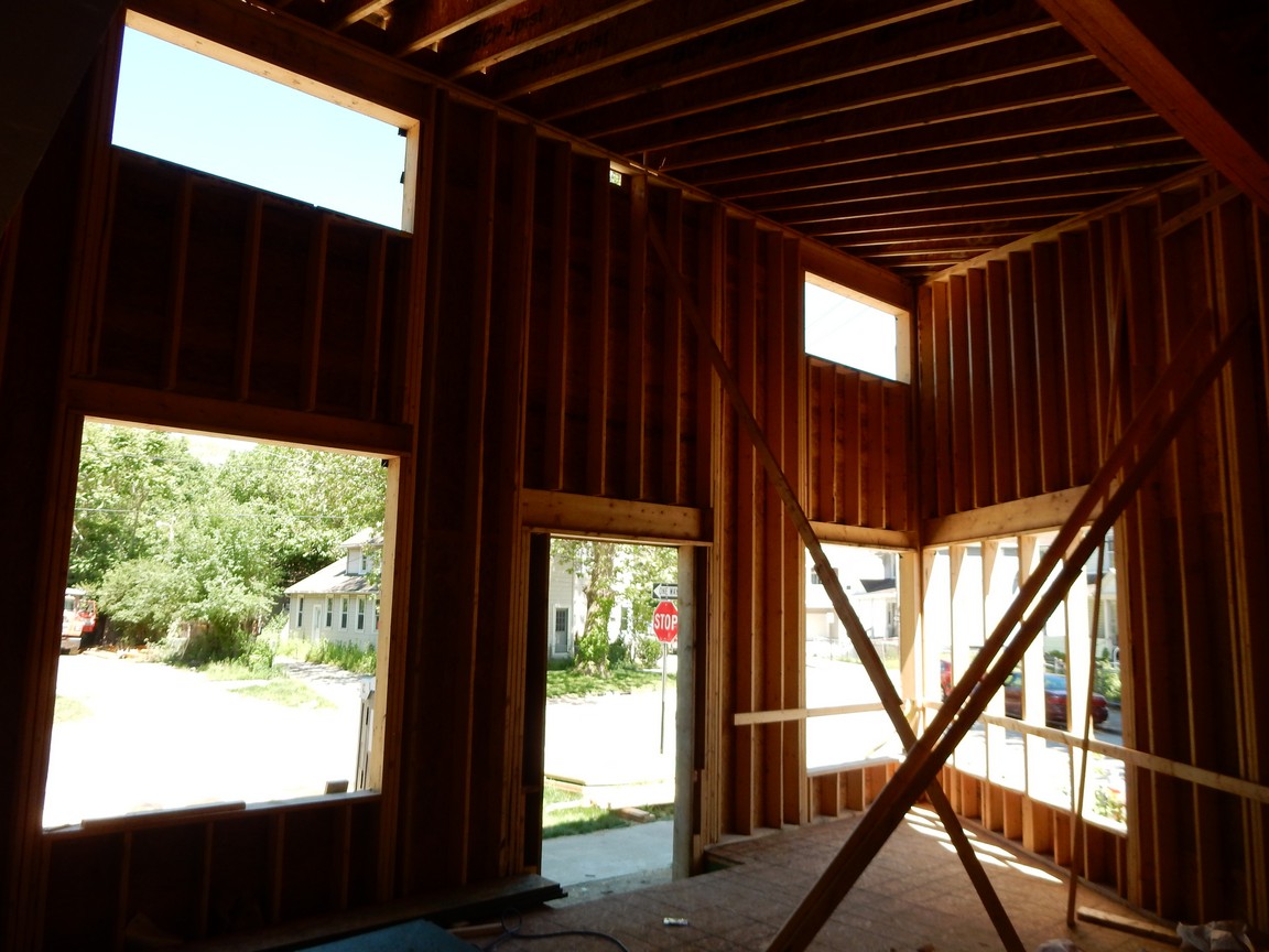 2472 Tremont | Interior Build