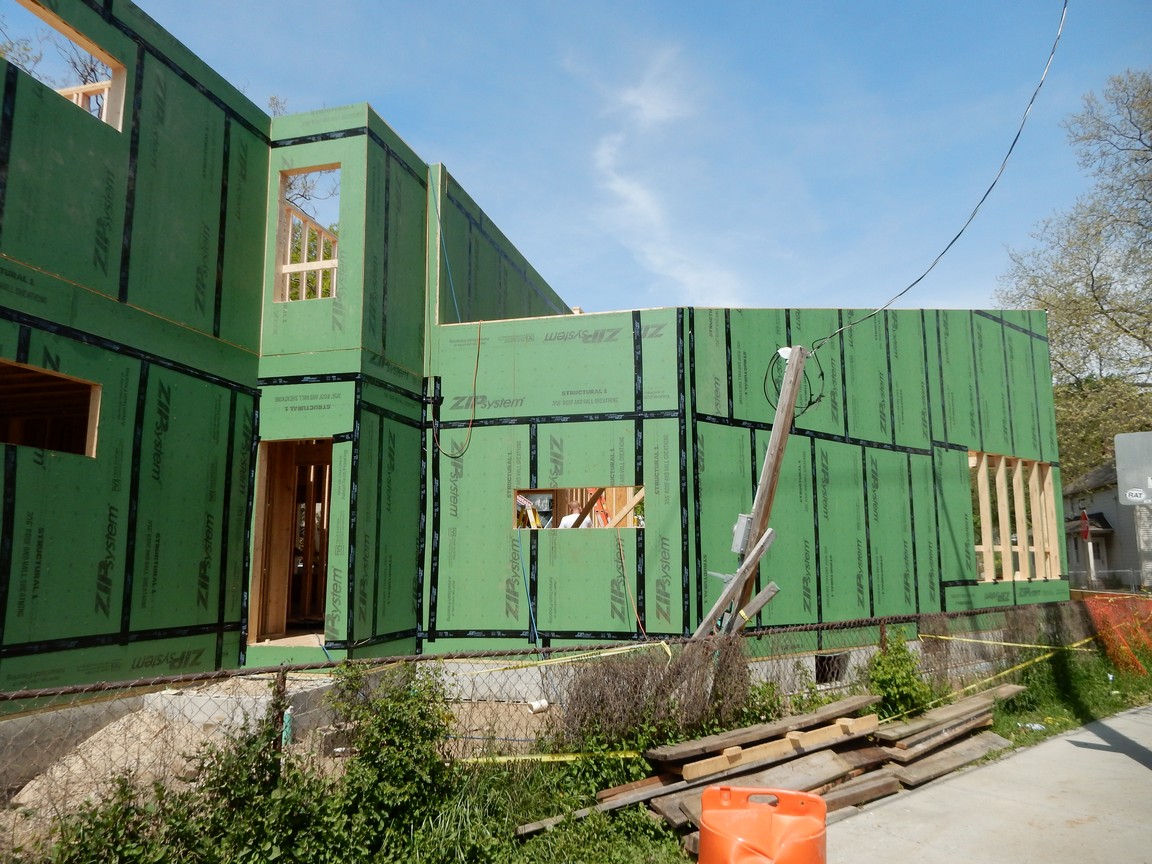 2472 Tremont | Exterior Build