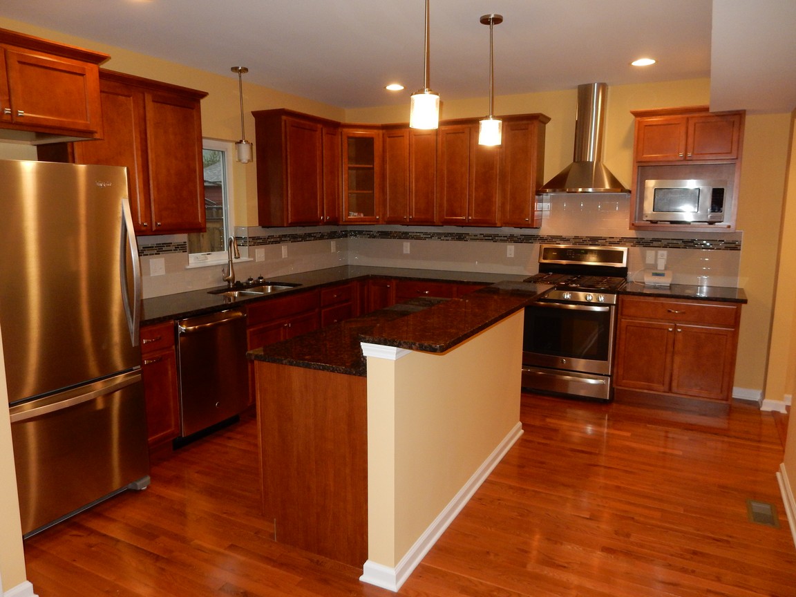 909 College Tremont Cleveland Ohio