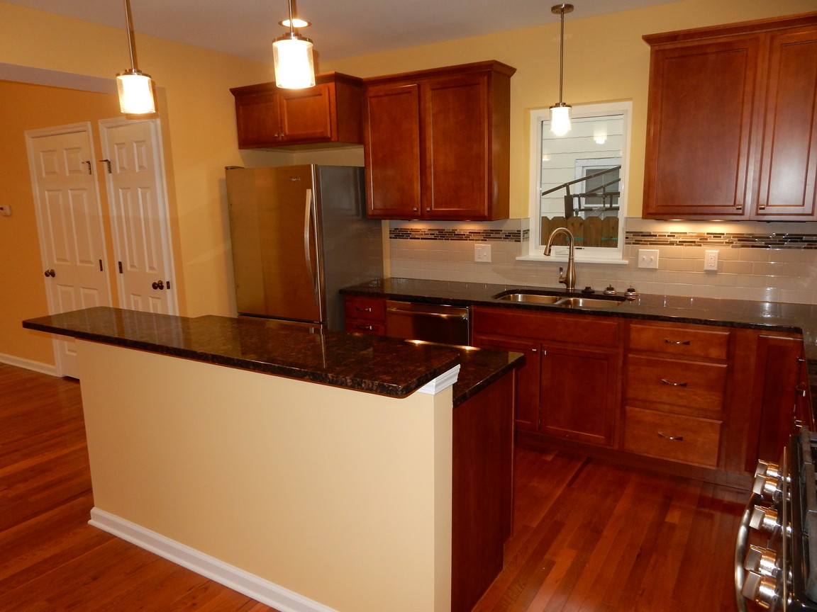 909 College Tremont Cleveland Ohio