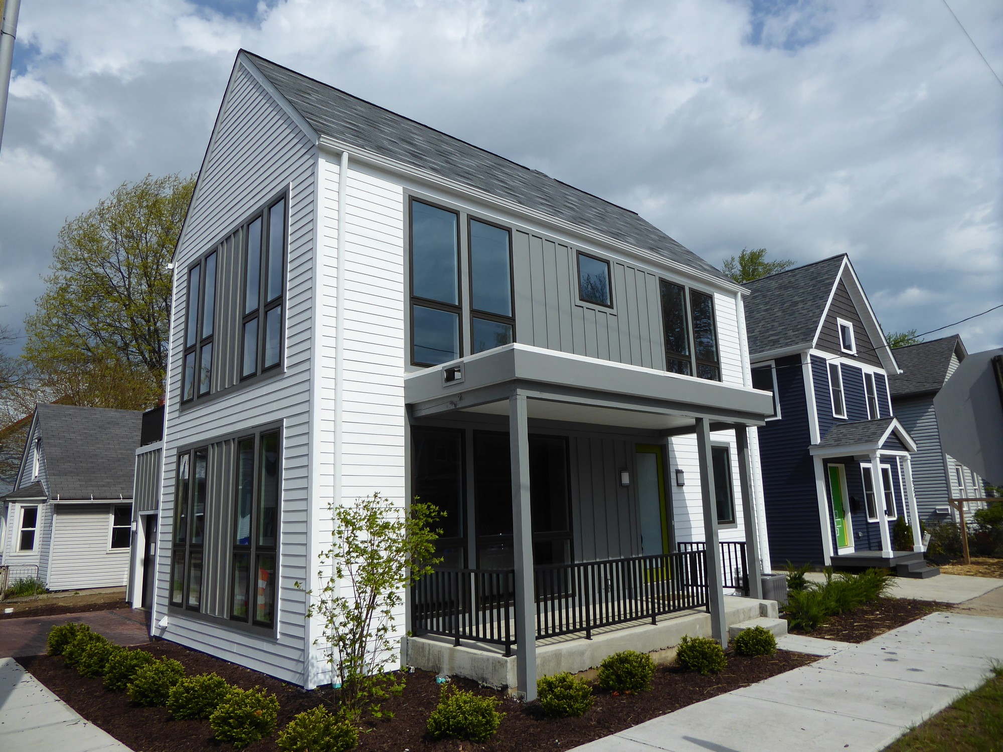 1926 West 52nd Street Cleveland Ohio 44102 (Detroit Shoreway) Elmhurst Homes