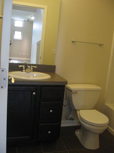 Photos of Parkside Townhomes | University Circle