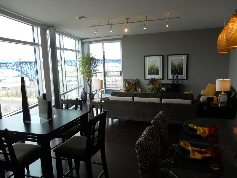 Interior Photos of Stonebridge Plaza in Downtown Cleveland