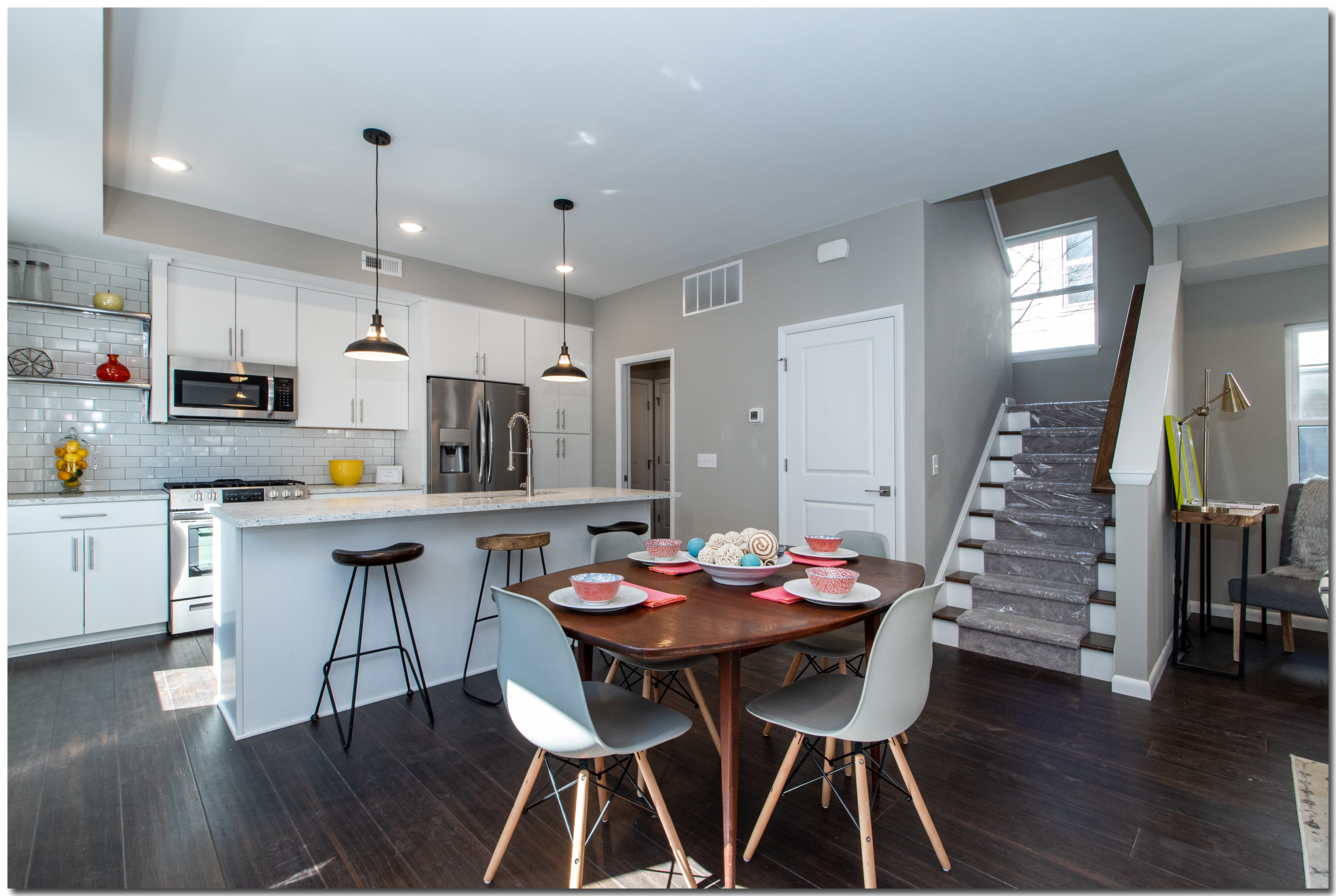 6609 Wakefield (Gordon Square/Detroit Shoreway)