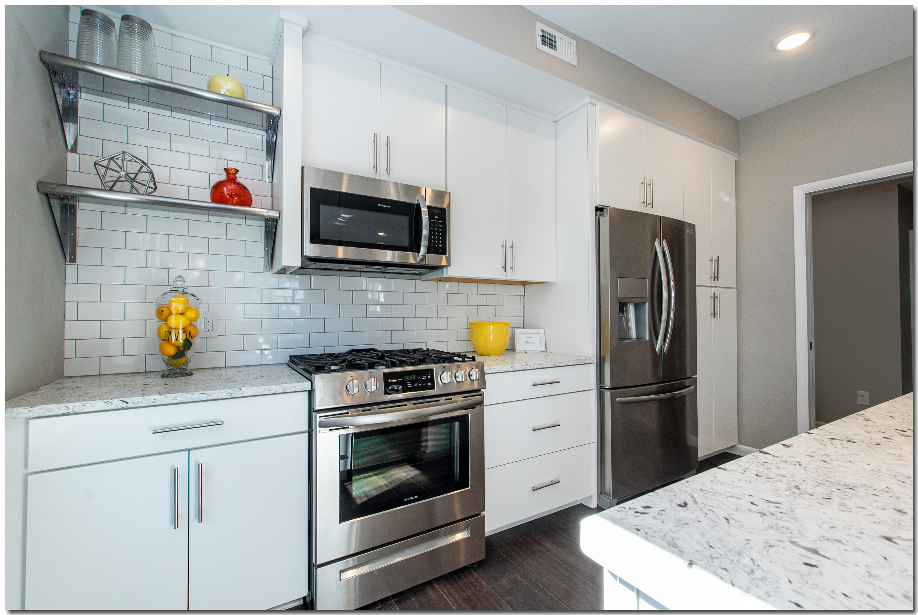 6609 Wakefield (Gordon Square/Detroit Shoreway)