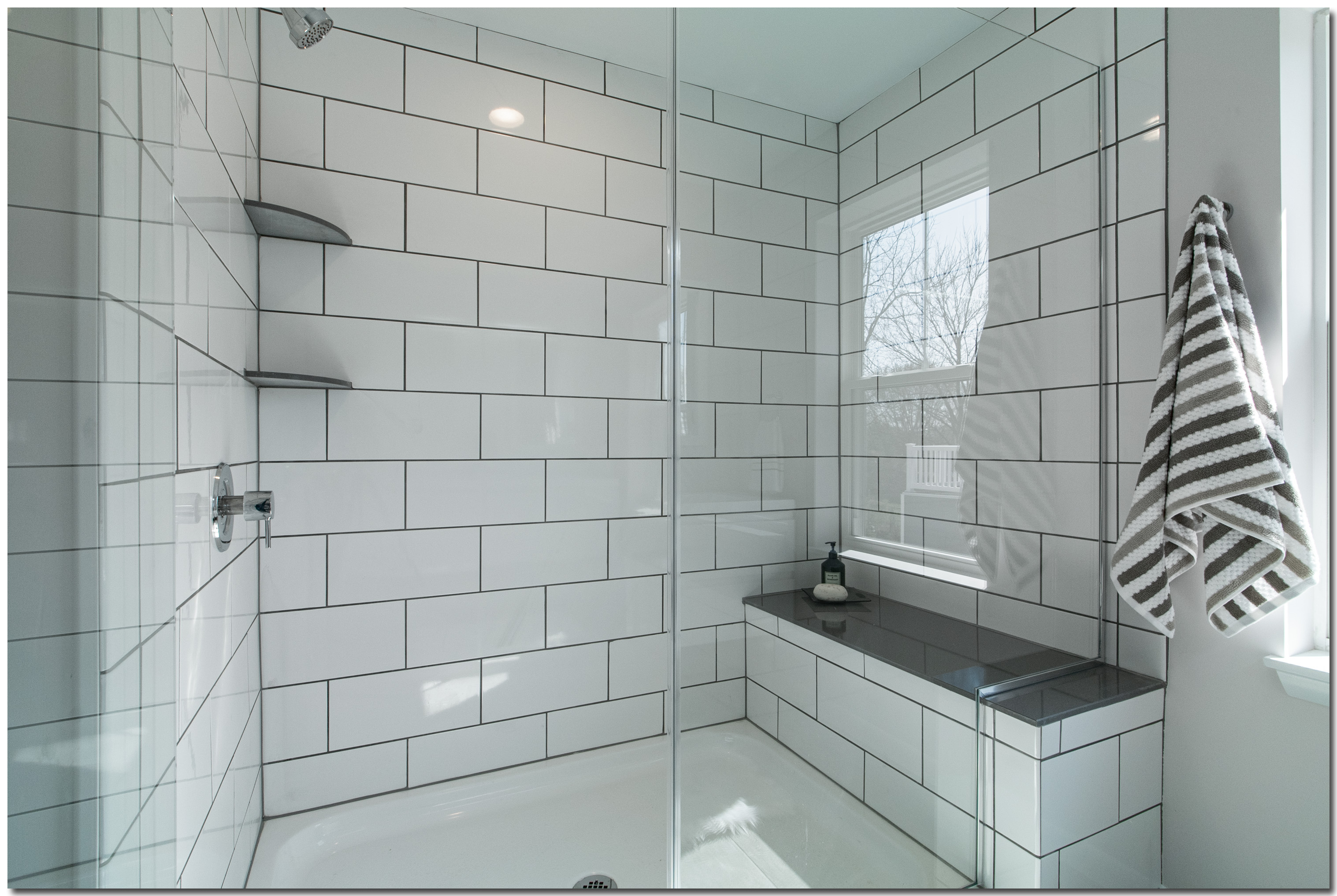 6609 Wakefield (Gordon Square/Detroit Shoreway)